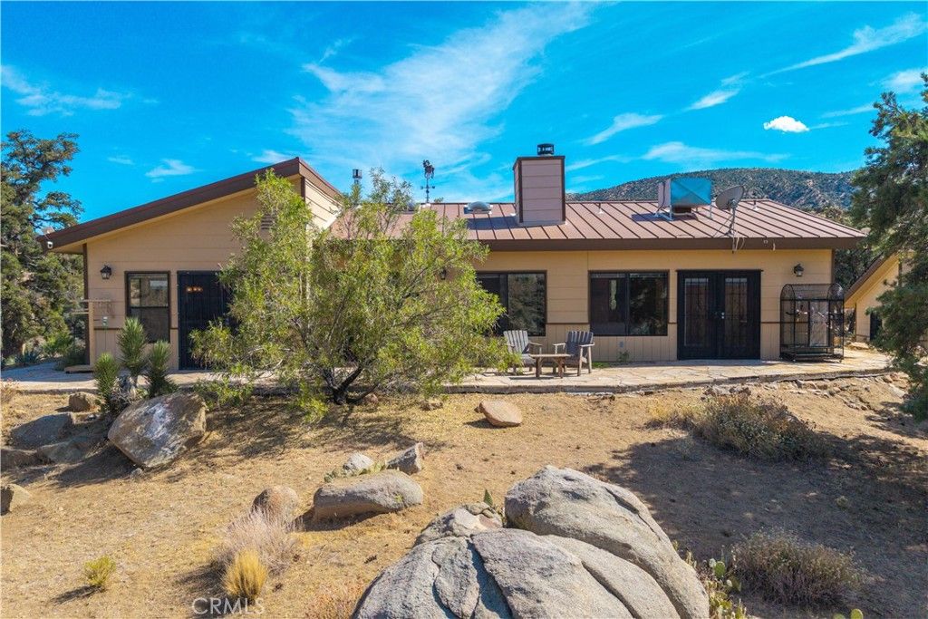 Image 59 of property listing at 48620 Madison Road, Pioneertown, CA 92268