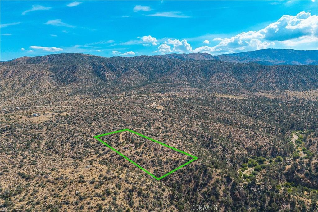 Image 66 of property listing at 48620 Madison Road, Pioneertown, CA 92268