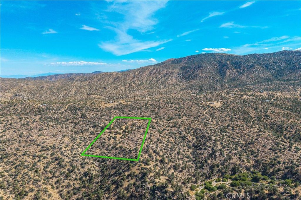 Image 67 of property listing at 48620 Madison Road, Pioneertown, CA 92268