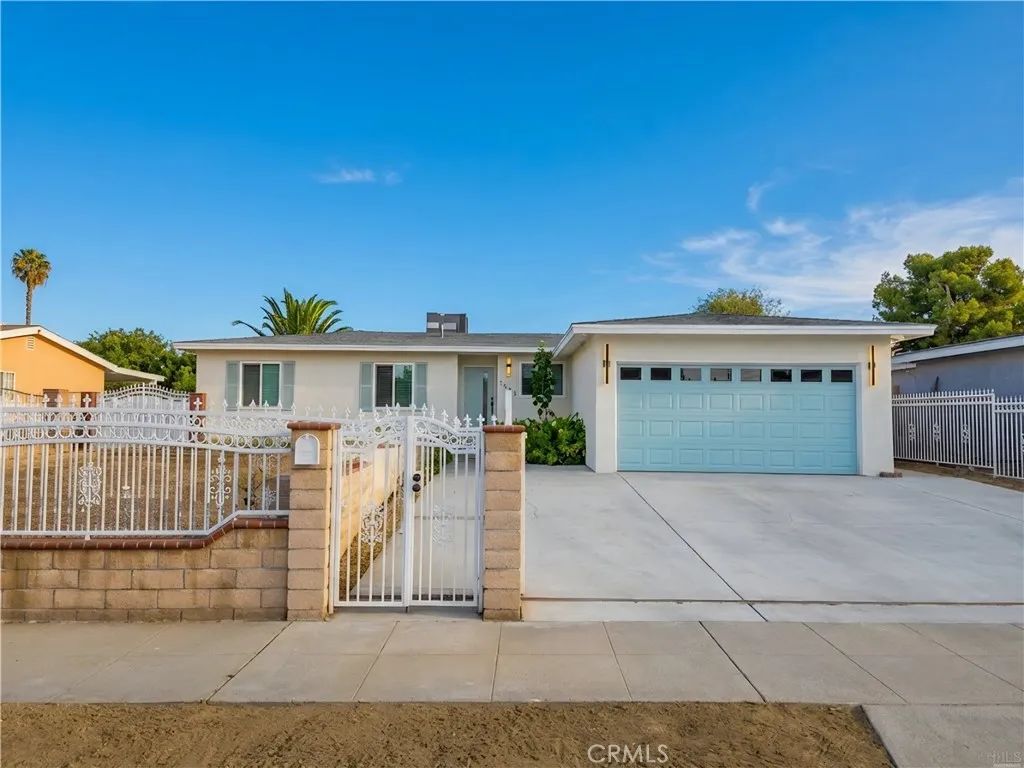 3665 Ross Street, Riverside, CA 92503