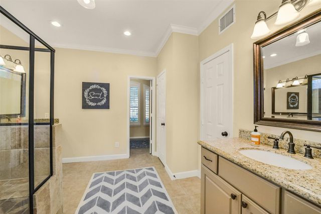 3710 Pine Tree Drive, Pearland, TX 77581