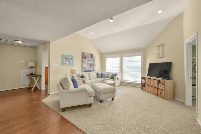 3710 Pine Tree Drive, Pearland, TX 77581
