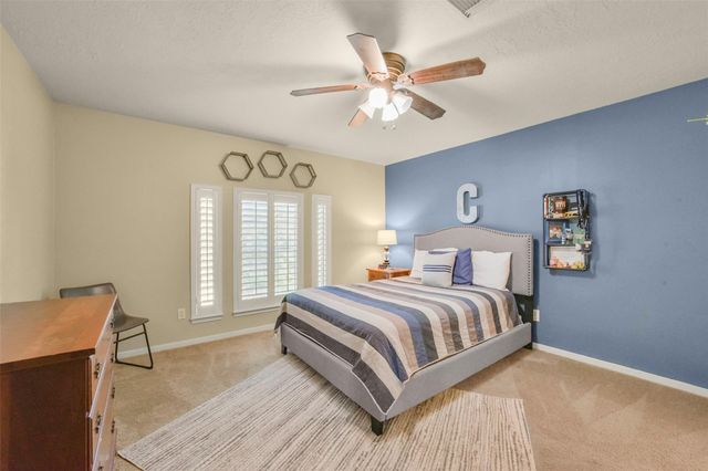 3710 Pine Tree Drive, Pearland, TX 77581