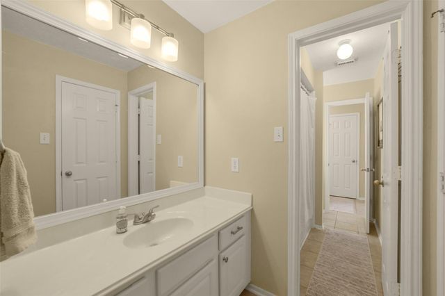 3710 Pine Tree Drive, Pearland, TX 77581