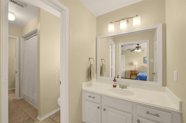 3710 Pine Tree Drive, Pearland, TX 77581