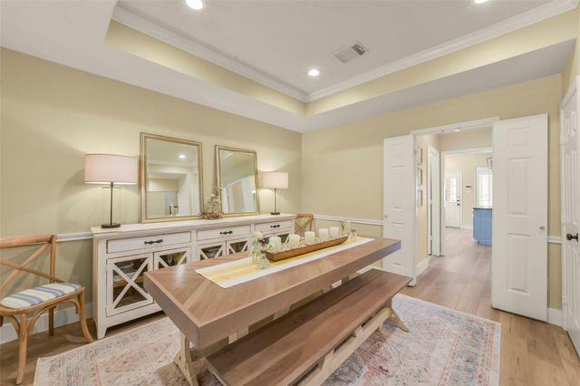 3710 Pine Tree Drive, Pearland, TX 77581