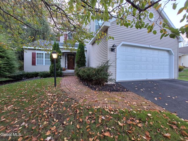 48 Kettles Way, Queensbury, NY 12804