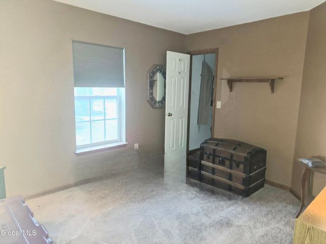 48 Kettles Way, Queensbury, NY 12804