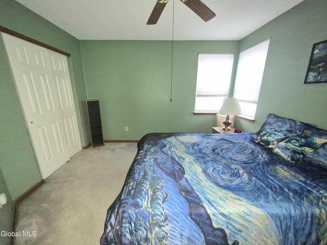 48 Kettles Way, Queensbury, NY 12804