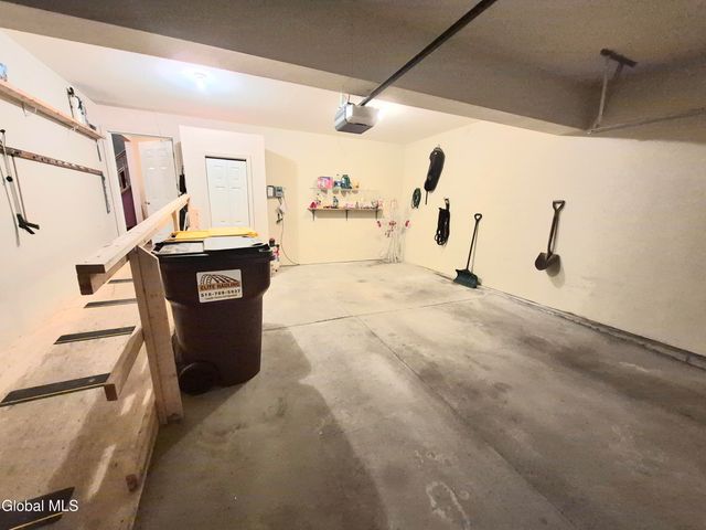 48 Kettles Way, Queensbury, NY 12804