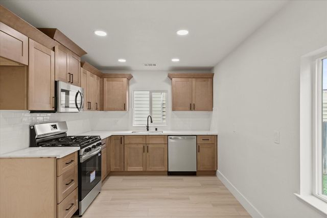 811 Francis Way, Yuba City, CA 95991