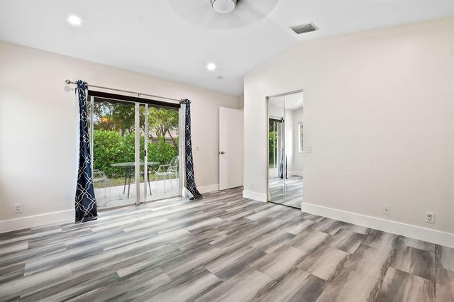 4498 Dogwood Circle, Weston, FL 33331