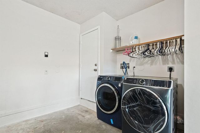 4498 Dogwood Circle, Weston, FL 33331