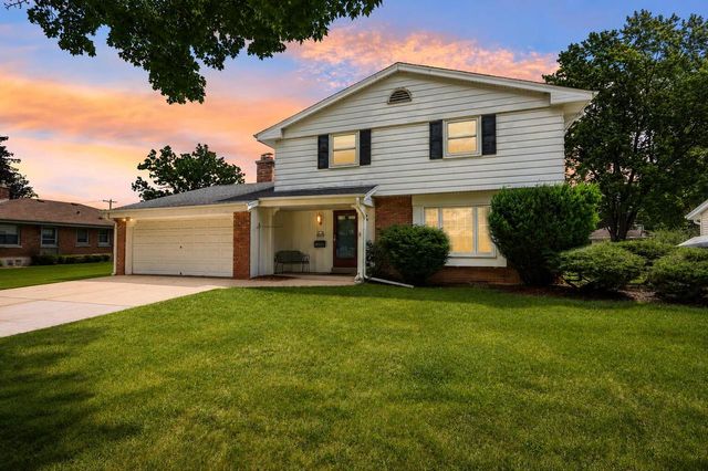 W173N8514 Robert AVENUE, Menomonee Falls, WI 53051