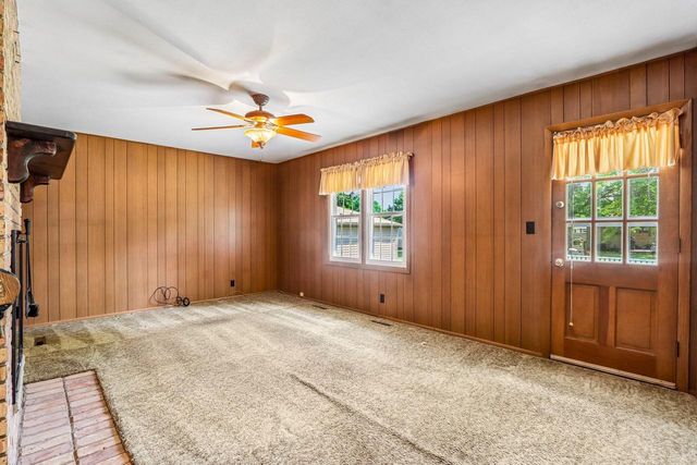 W173N8514 Robert AVENUE, Menomonee Falls, WI 53051