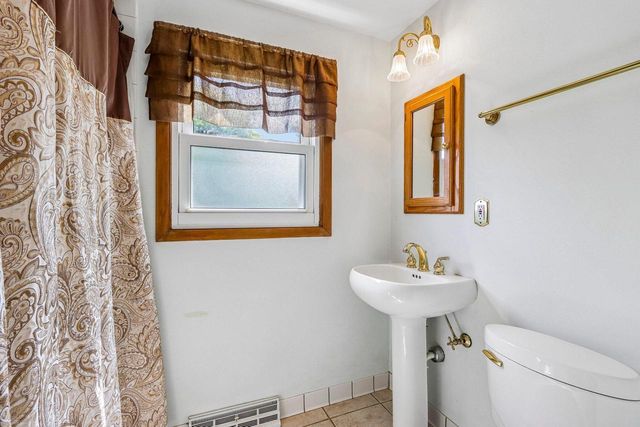 W173N8514 Robert AVENUE, Menomonee Falls, WI 53051