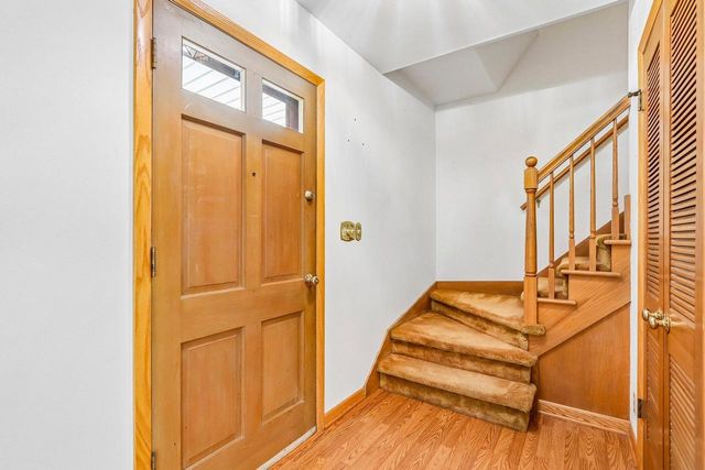 W173N8514 Robert AVENUE, Menomonee Falls, WI 53051