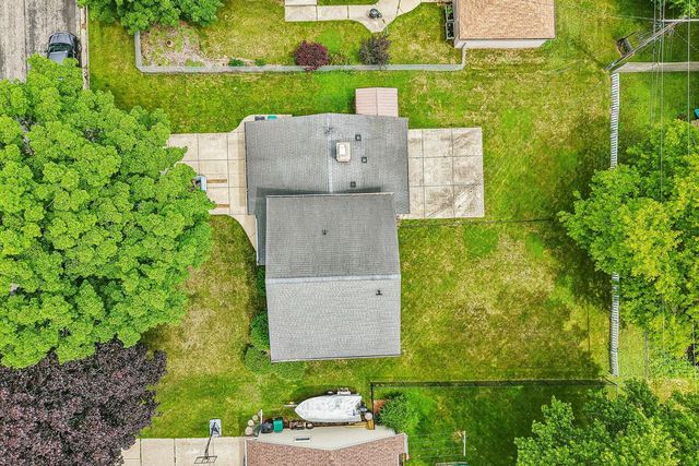 W173N8514 Robert AVENUE, Menomonee Falls, WI 53051