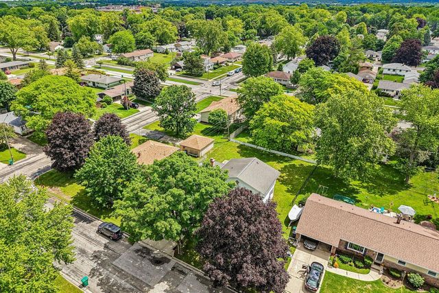 W173N8514 Robert AVENUE, Menomonee Falls, WI 53051