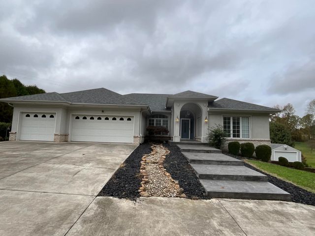 415 Splendor View Drive, Somerset, KY 42503