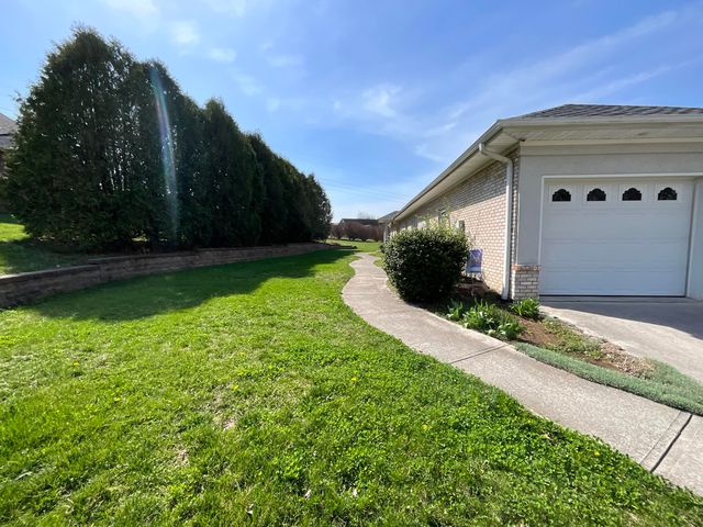 415 Splendor View Drive, Somerset, KY 42503