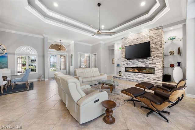 8985 Star Tulip CT, Naples, FL 34113