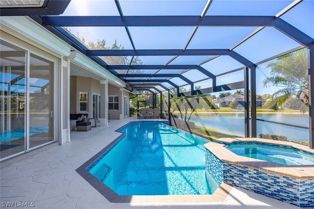 8985 Star Tulip CT, Naples, FL 34113