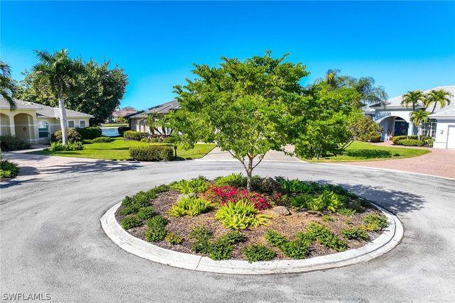 8985 Star Tulip CT, Naples, FL 34113