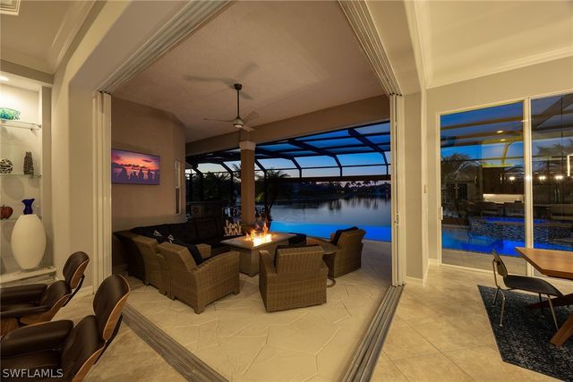 8985 Star Tulip CT, Naples, FL 34113