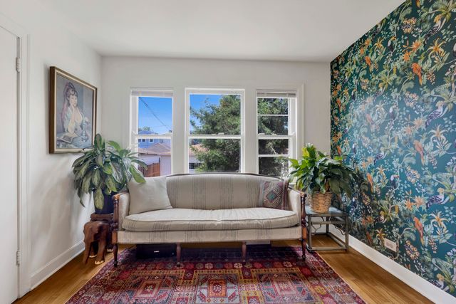 2640 N Hamlin Avenue, Chicago, IL 60647