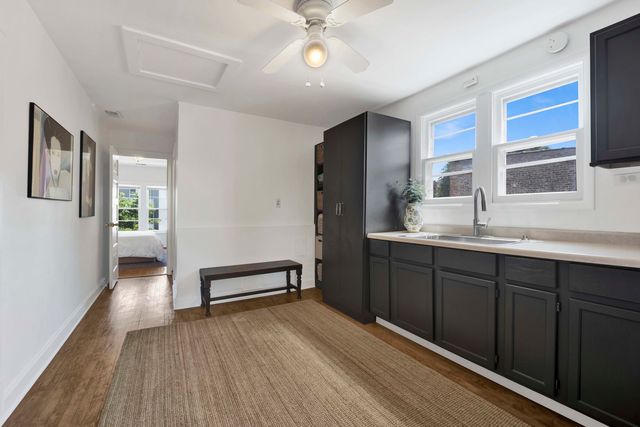 2640 N Hamlin Avenue, Chicago, IL 60647