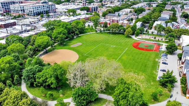 2640 N Hamlin Avenue, Chicago, IL 60647