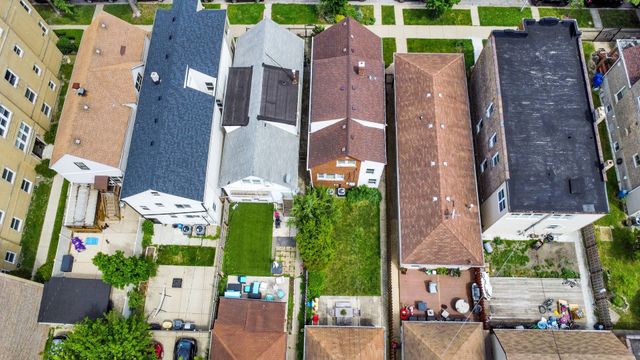 2640 N Hamlin Avenue, Chicago, IL 60647