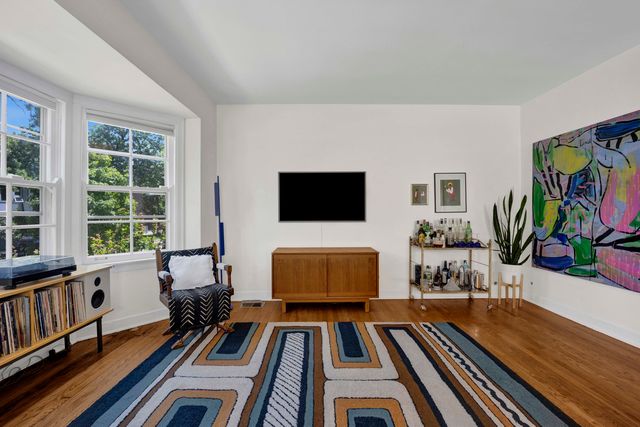 2640 N Hamlin Avenue, Chicago, IL 60647