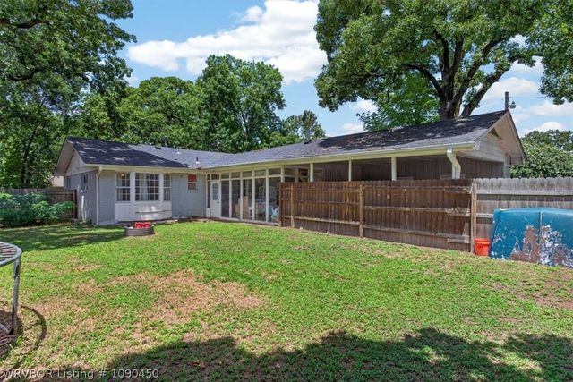 2801 S 36th Street, Fort Smith, AR 72908