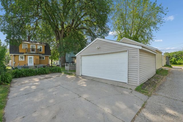 5744 26th Avenue S, Minneapolis, MN 55417