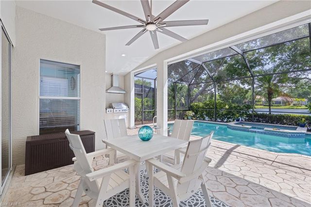 1958 Dory CT, Naples, FL 34109