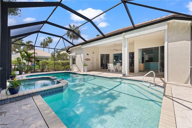 1958 Dory CT, Naples, FL 34109