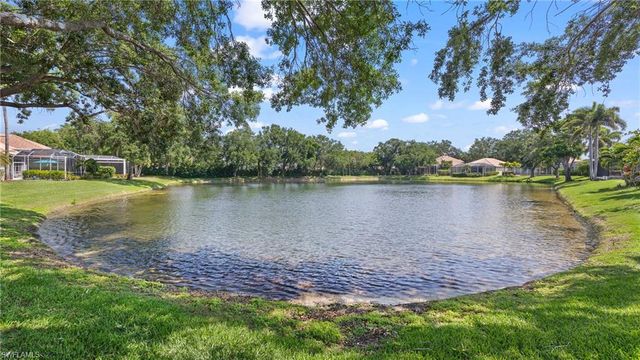 1958 Dory CT, Naples, FL 34109