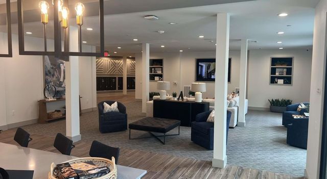 19101 Town Ridge Lane 6415, Webster, TX 77598