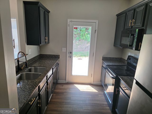 2873 Ridgeview Drive SW, Atlanta, GA 30331
