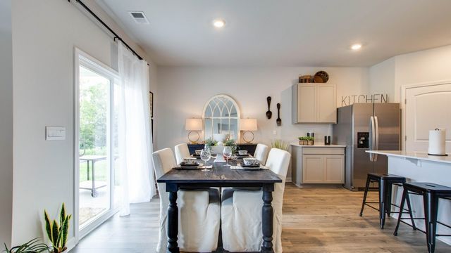 7049 Penny Lane, White House, TN 37188