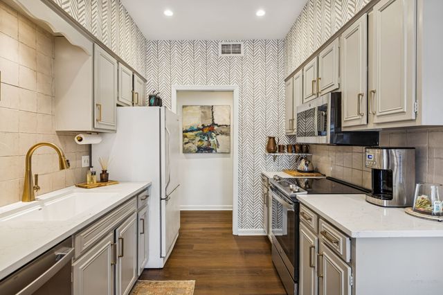 4505 Harding Pike Apt 116, Nashville, TN 37205