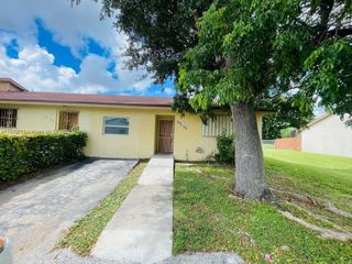28120 SW 141st Pl, Homestead, FL 33033