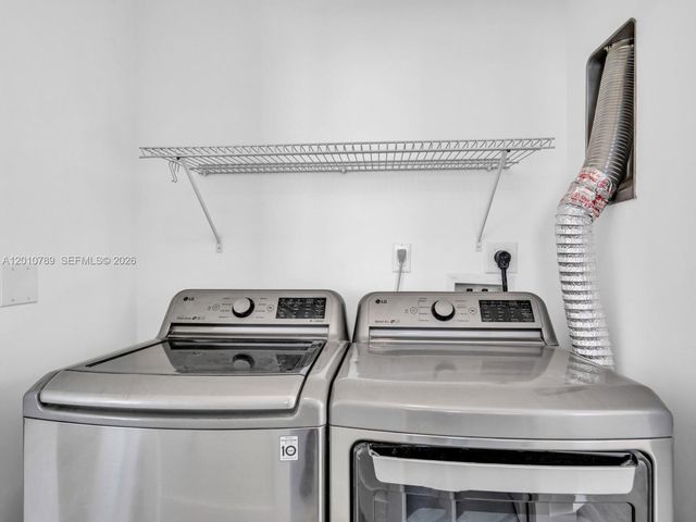 725 NE 22nd St 16A, Miami, FL 33137
