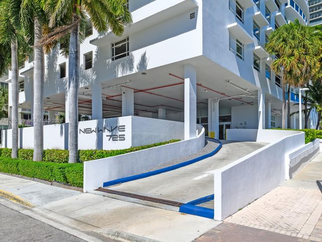725 NE 22nd St 16A, Miami, FL 33137