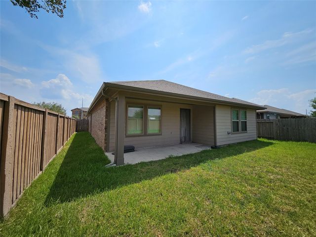 7502 Highland Chase Drive, Richmond, TX 77407