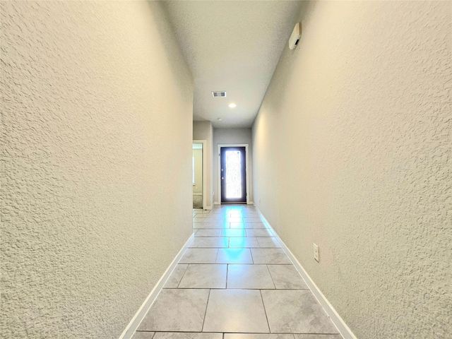 7502 Highland Chase Drive, Richmond, TX 77407