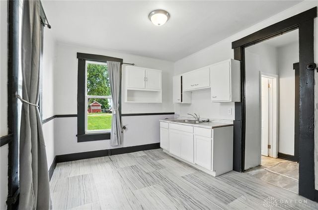 21 W Main Street, West Carrollton, OH 45449
