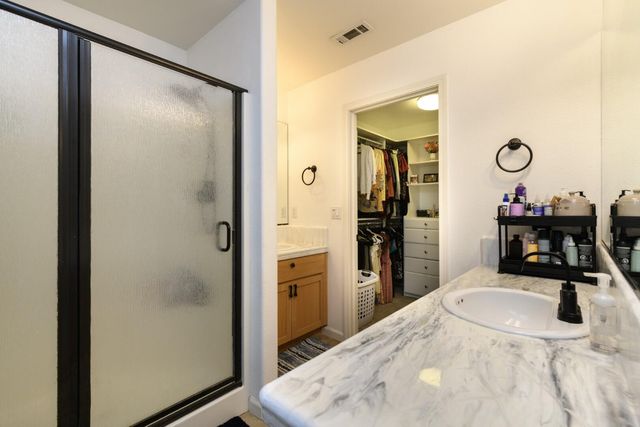 671 Valleybrook Drive, Redding, CA 96003